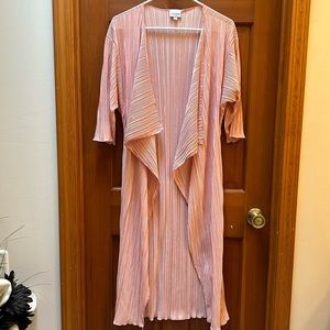 Size Medium LuLaRoe Shirley